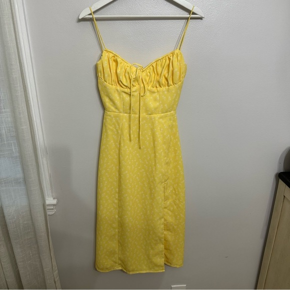 House of CB 'Carina' Yellow Floral Bustier Midi Dress - Picture 5 of 10